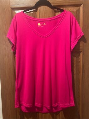Xersion V Neck Top NWOT